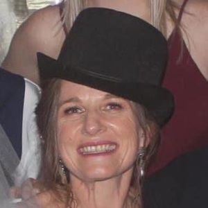 Meet your Posher, Suzanne